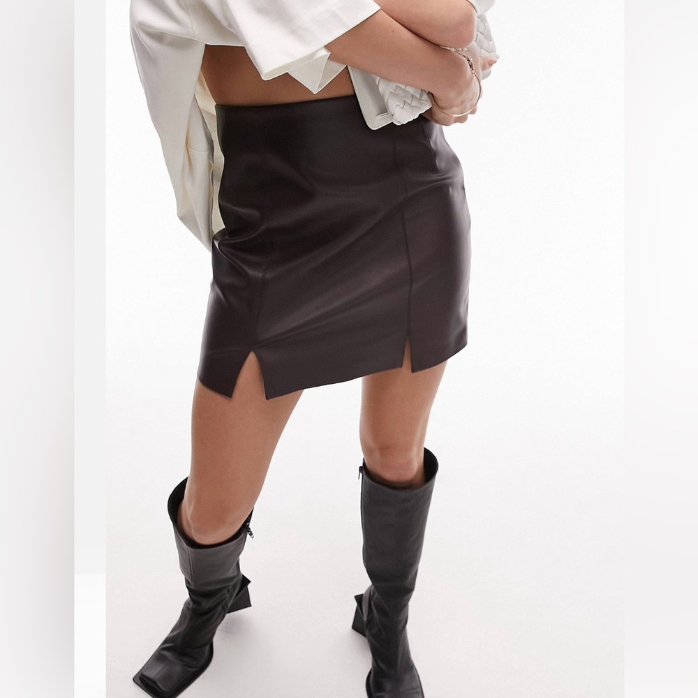 Topshop leather look split detail mini skirt in oxblood- US 4 Brand New